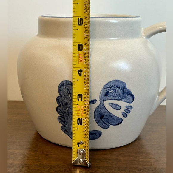 PFALTZGRAFF YORKTOWNE STONEWARE BEAN POT WITH HANDLE & LID #70 GRAY BLUE FLORAL - Picture 14 of 16
